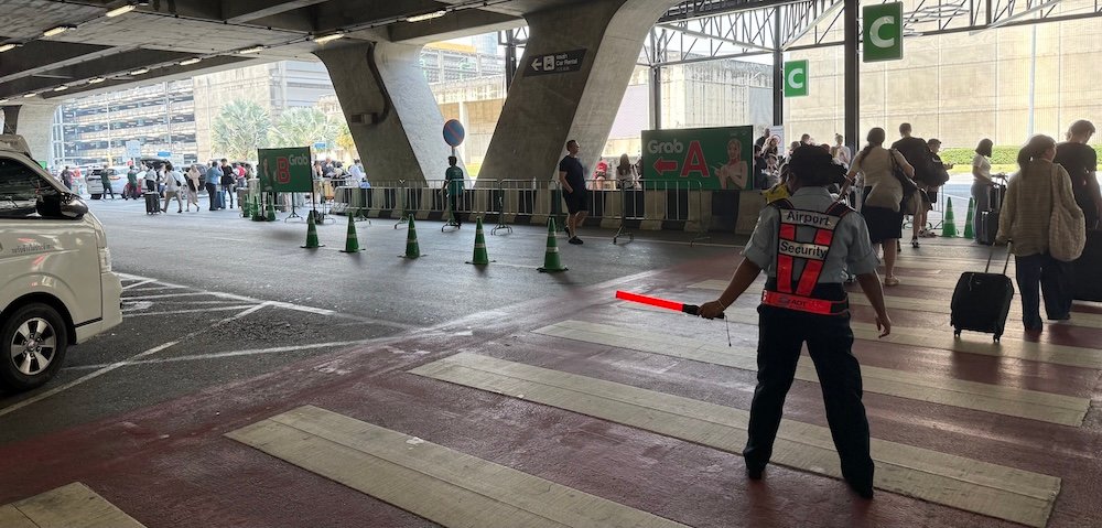 Bangkok Airport Grab pick-up points