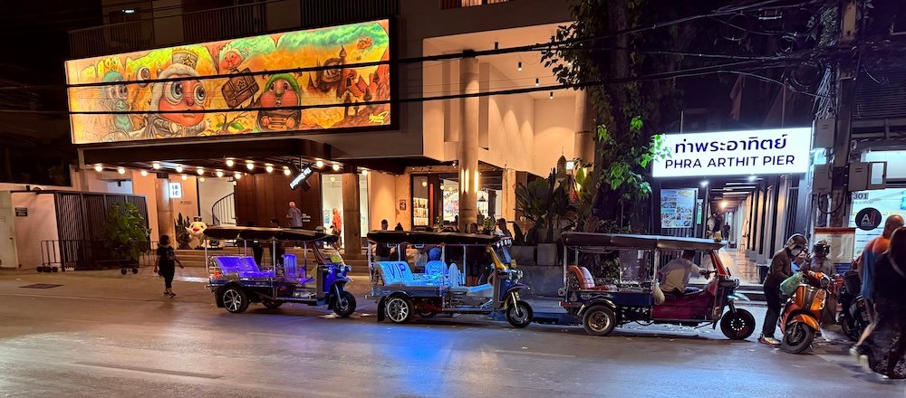Phra Arthit Pier - Khao San Road - getting around Bangkok - Thailand